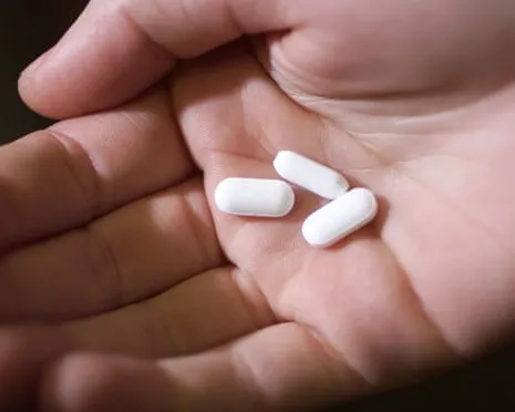 Aspirin Reveals ‘Huge Effect’ in Stopping Bowel Cancer Relapse, Research Reports